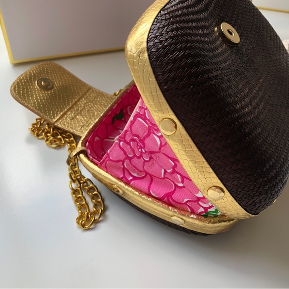 Lilly Pulitzer NWOT Tortoise & Bee Medallion Shoulder Clutch Crossbody HandBag - Picture 6 of 8
